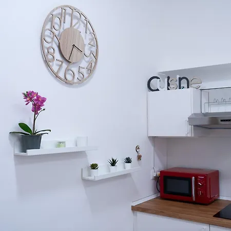 Parioli Cesar Home - 1 stop from Piazza del Popolo-3